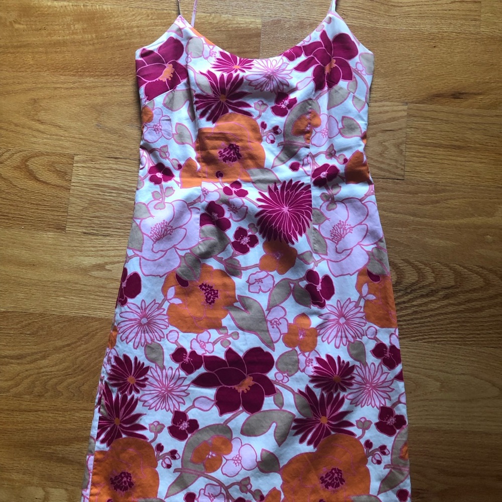 Ann Taylor, size 4, pink floral design